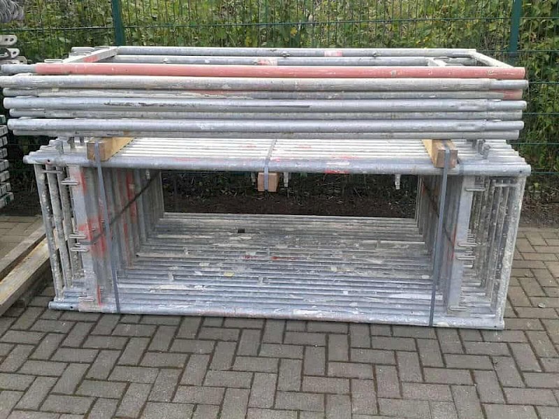Plettac SL 70 Gerüst Beispiel gebrauchte Rahmen
