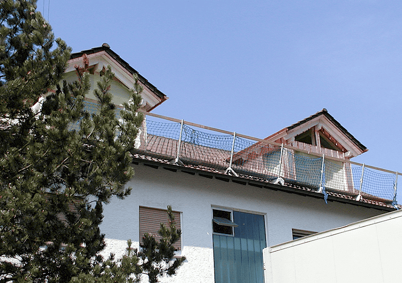 Layher Bautechnik Solarbauer Schutzwand Einsatz